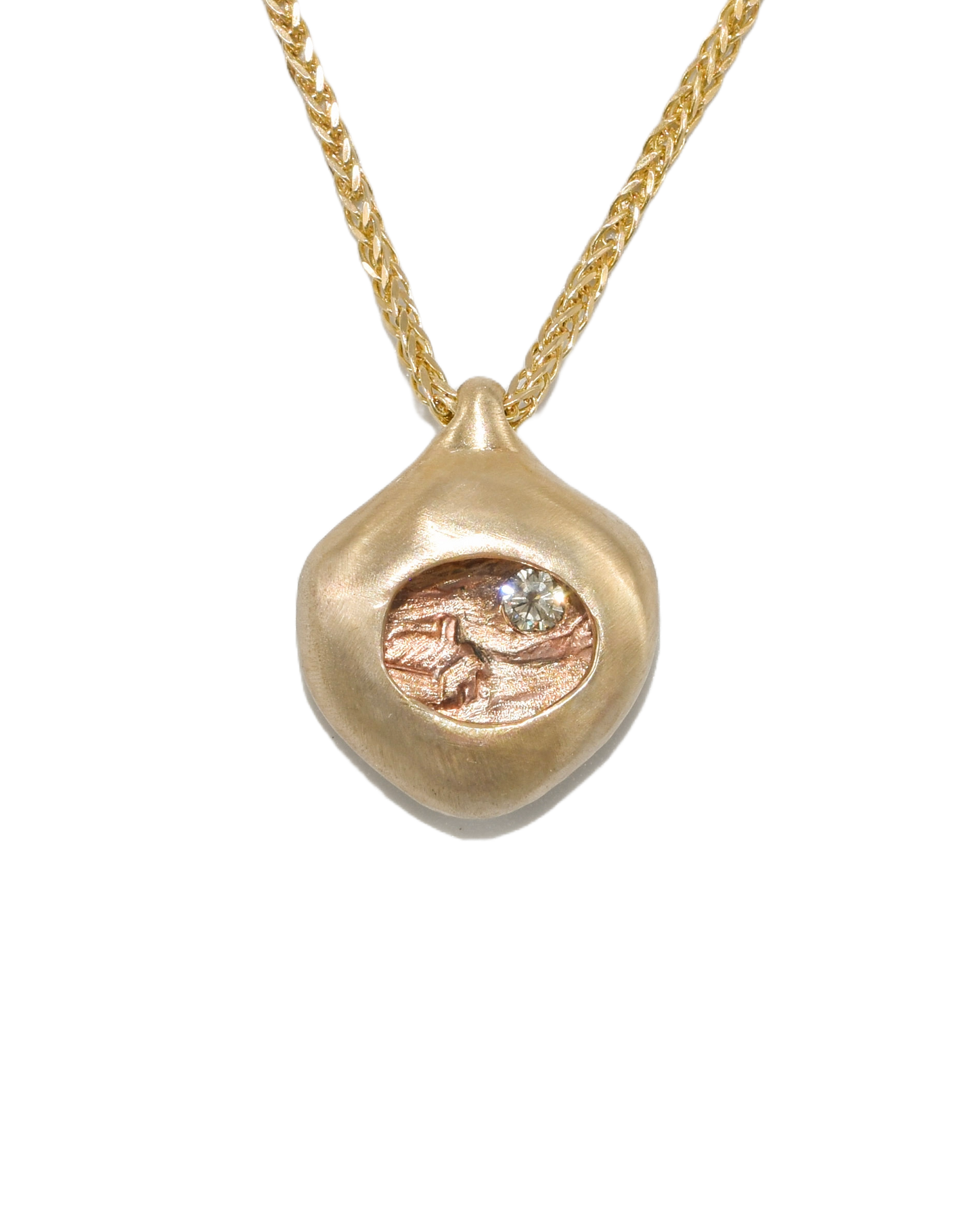 Picturesque Pendant • 10K