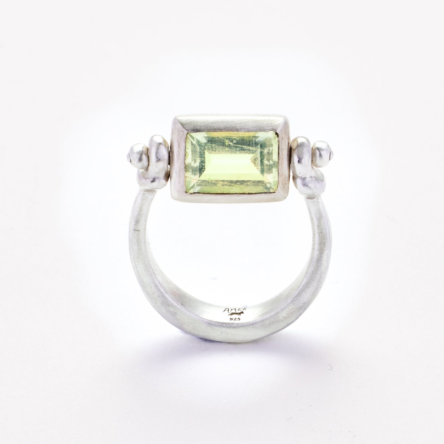 Lime Beryl Sling Ring